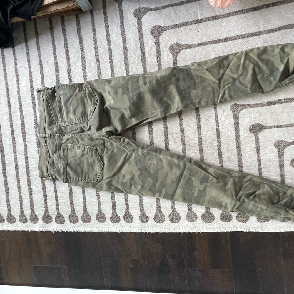 Size 24 camo jeans skinny high rise